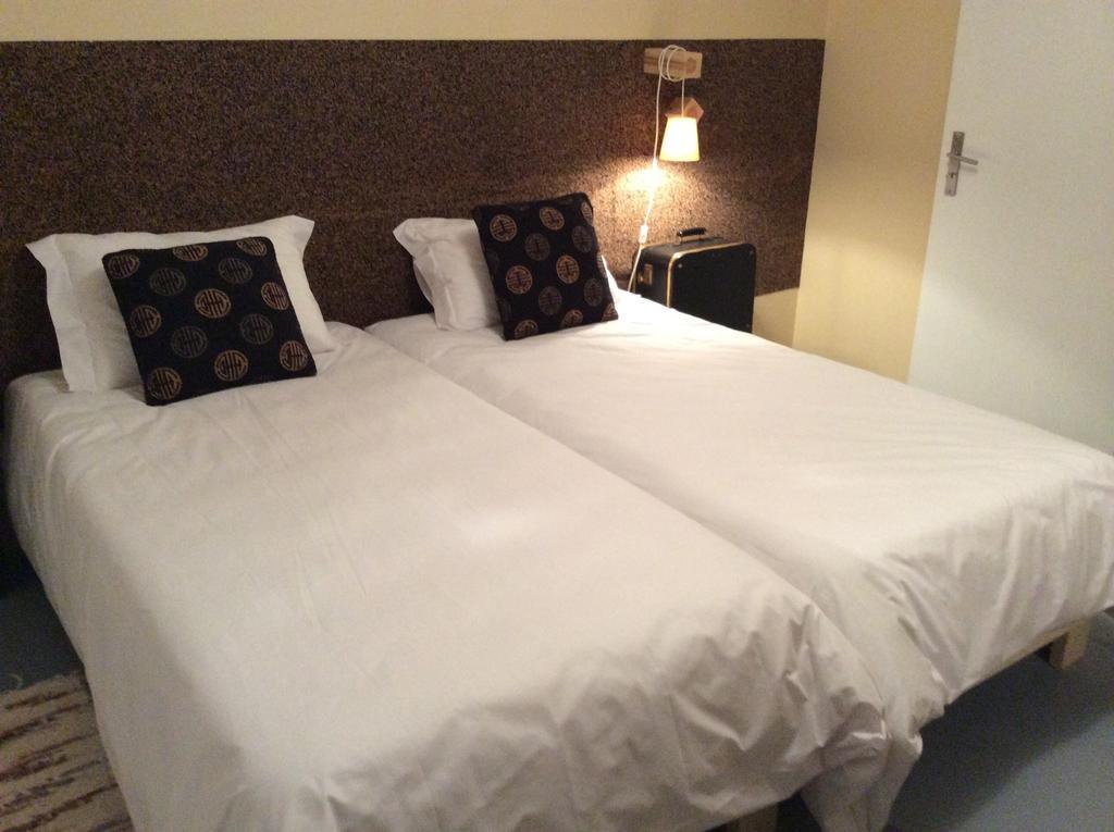 Ponta Delgada Marina Lounge Hostel חדר תמונה