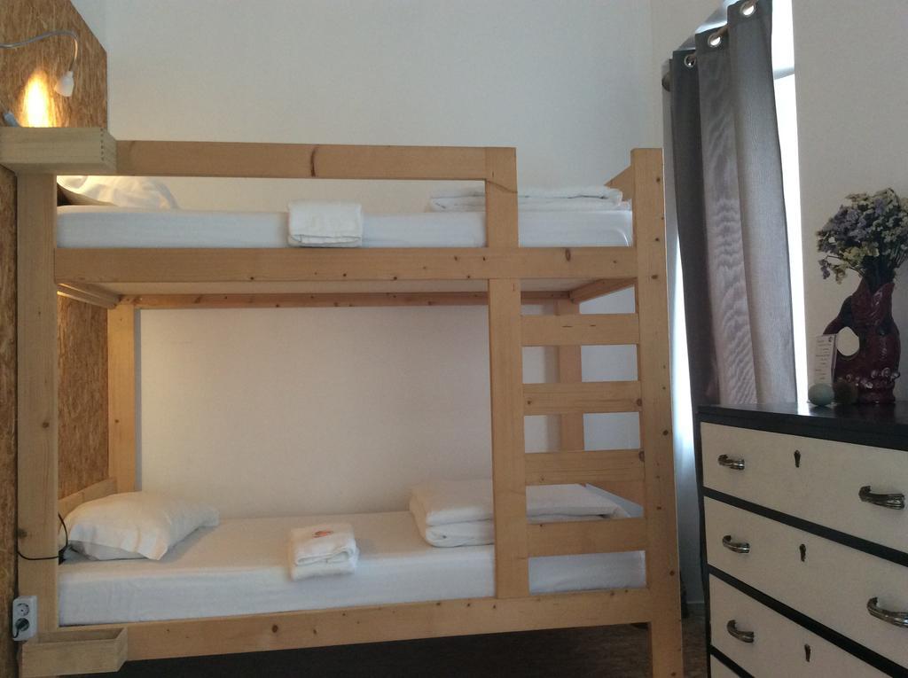 Ponta Delgada Marina Lounge Hostel מראה חיצוני תמונה