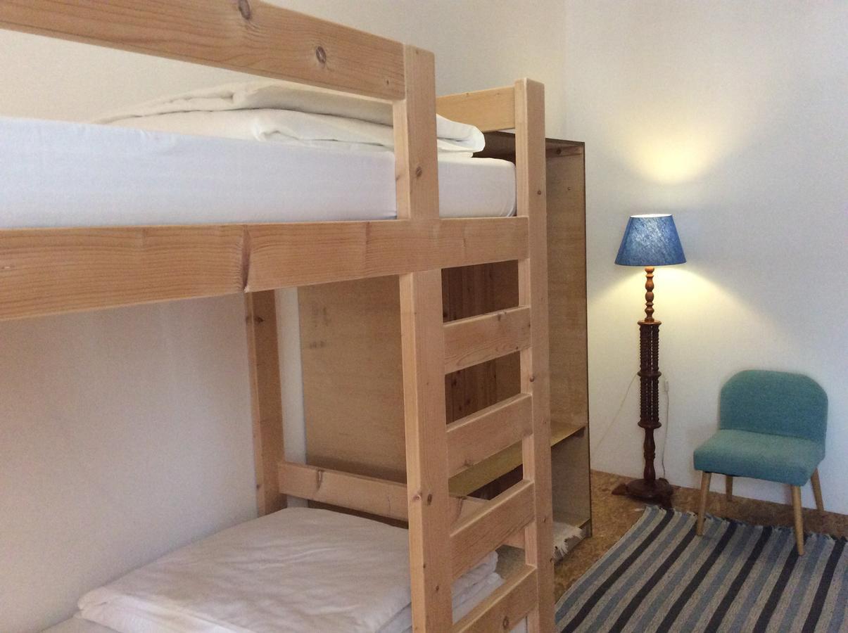 Ponta Delgada Marina Lounge Hostel מראה חיצוני תמונה