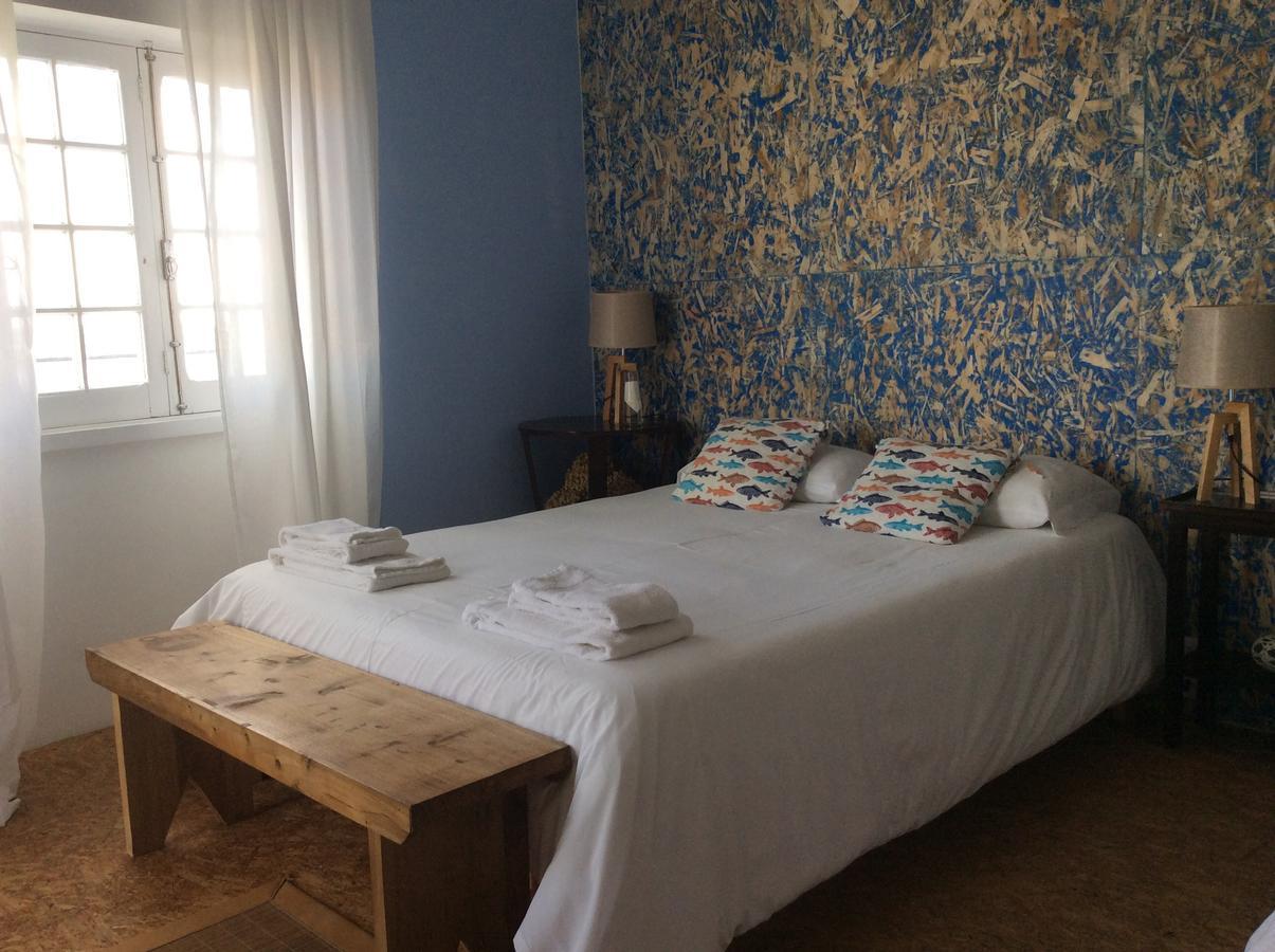 Ponta Delgada Marina Lounge Hostel מראה חיצוני תמונה